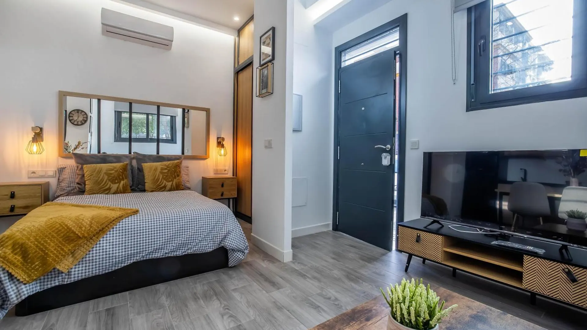 Garesc Lofts Apartment Cordoba Spain